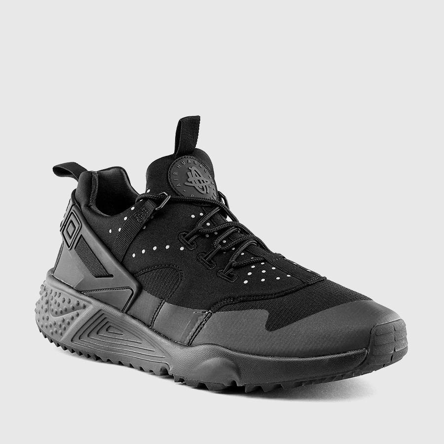 nike air huarache utility menn svartesvarte svarte sko På Salg For Engros mh49r