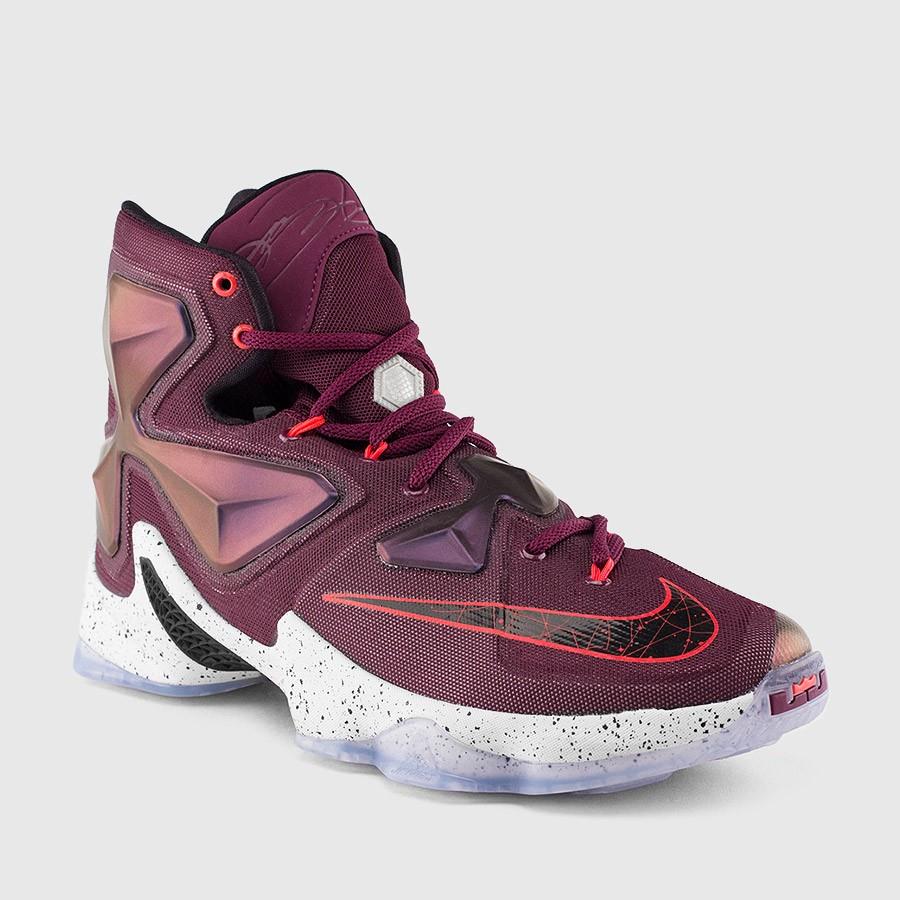 nike lebron 13 written in the stars menn mulberryren platinavivid lilla sko Outlet Sko e6sfu