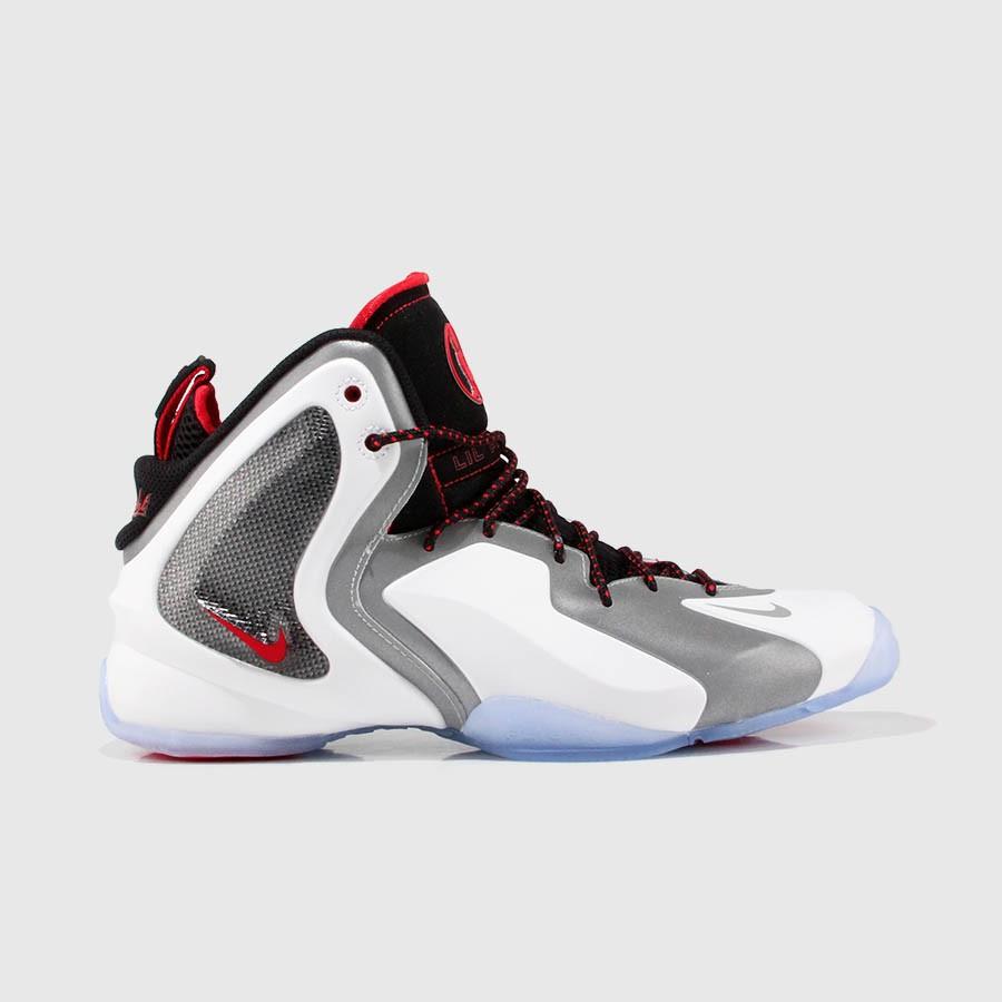 nike lil penny posite menn hvitreflective sølvsvartechilling rød sko Opprinnelige Billig hmdxp